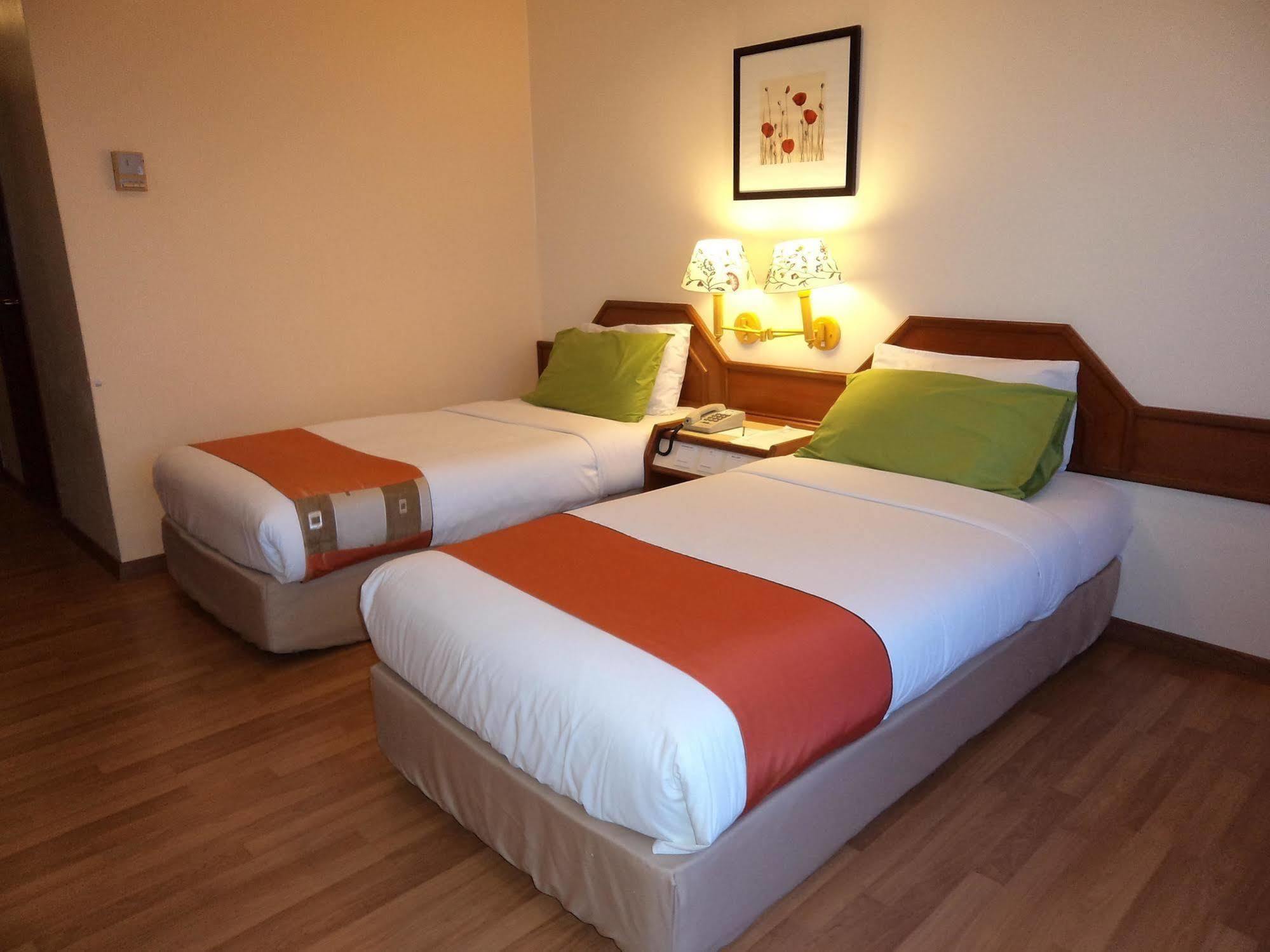The Emperor Hotel Melaka Zewnętrze zdjęcie